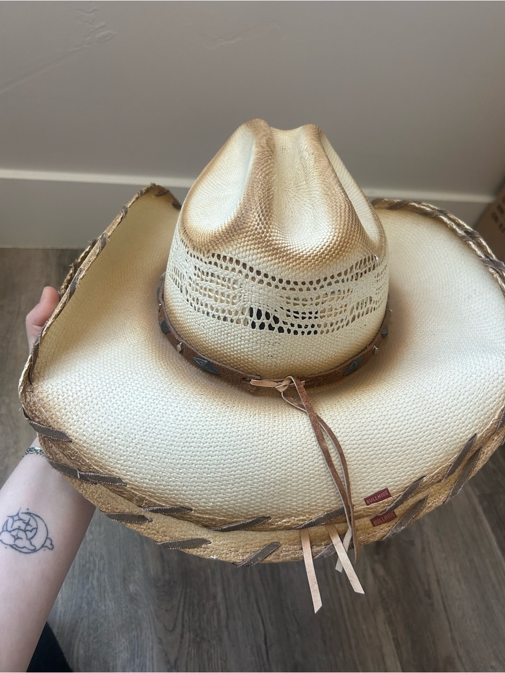 Women’s Straw Cowboy Hat with Leather Trim - Cream